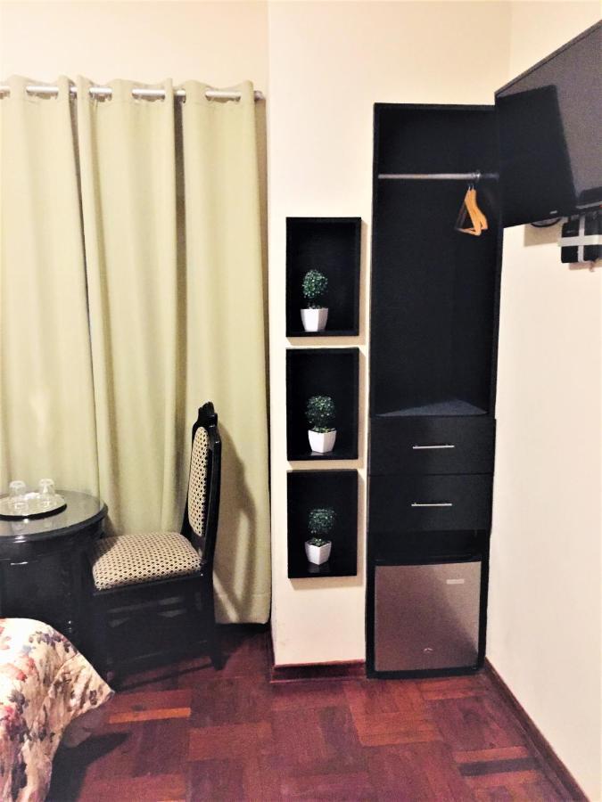 Hostal Carlos Tenaud Lima Zewnętrze zdjęcie